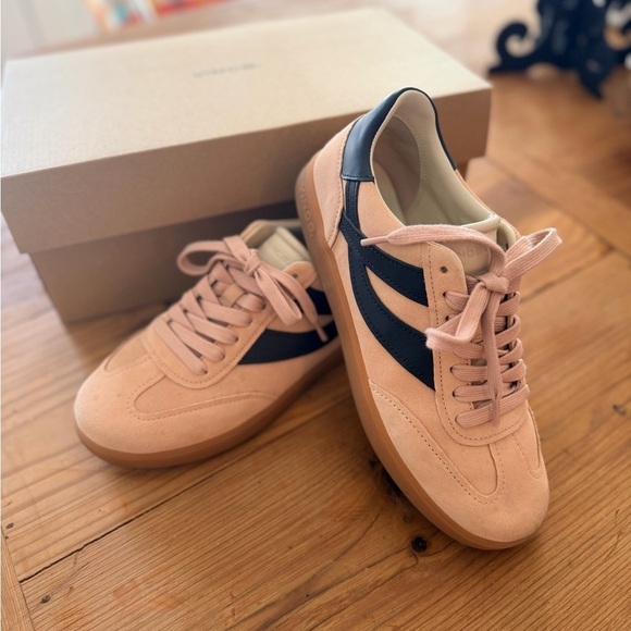 Vince Shoes - Vince Pink and Navy Sneakers
